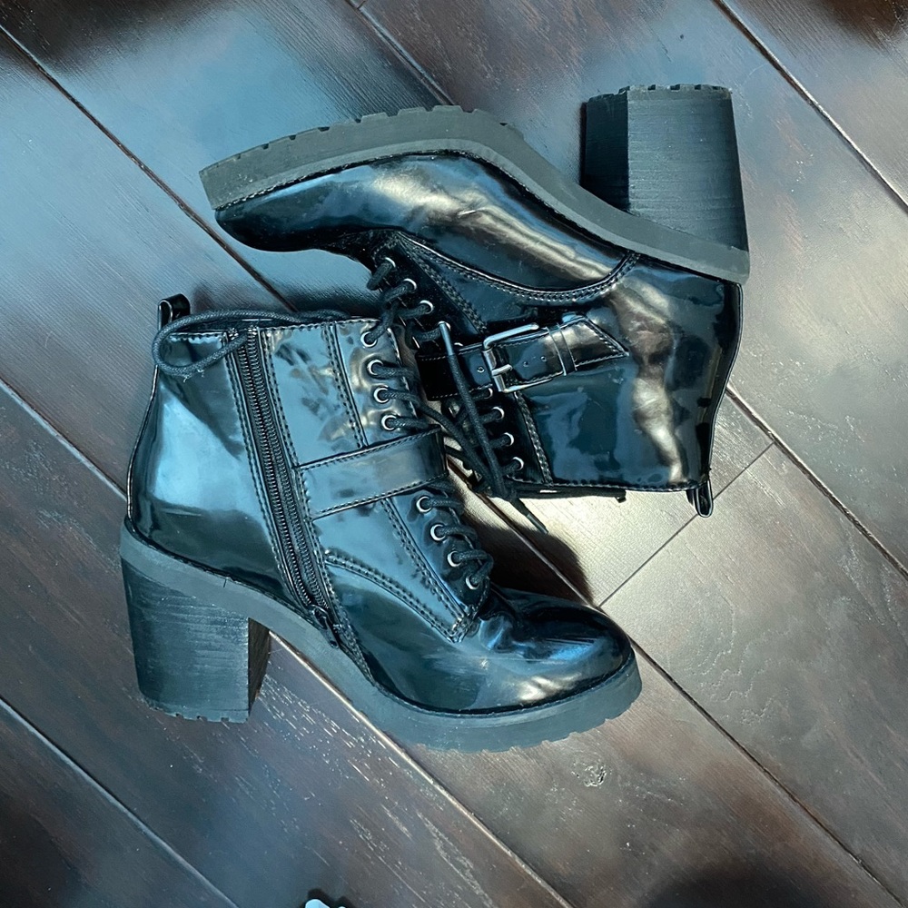 Aldo booties size 8.5